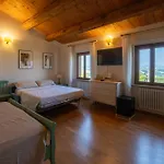 Bed and Breakfast La Casa Del Gallese 3*