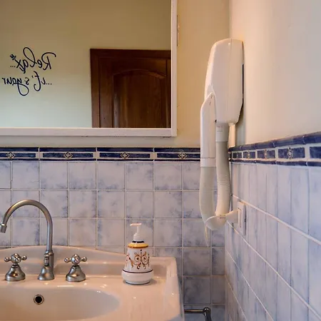 La Casa Del Gallese Bed and Breakfast Sorbolongo